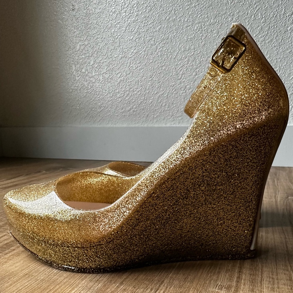 Gold Jelly Wedges